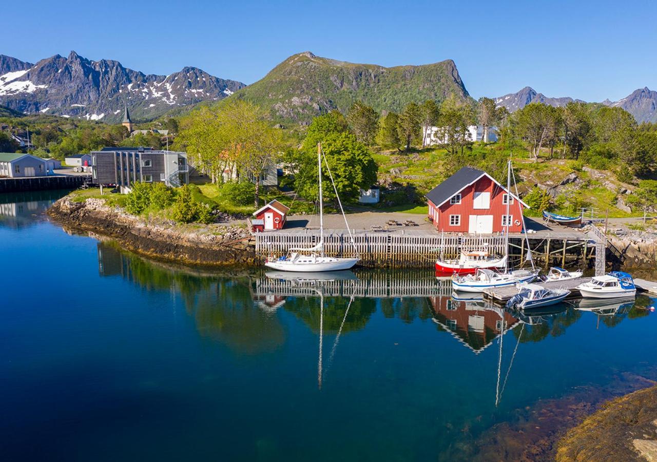 Lofoten Sommerhotell Og Vandrerhjem Kabelvåg Екстериор снимка